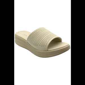 CLOUDSTEPPERS by Clarks Women's Drift Twist Casual Slides Cream - Wide